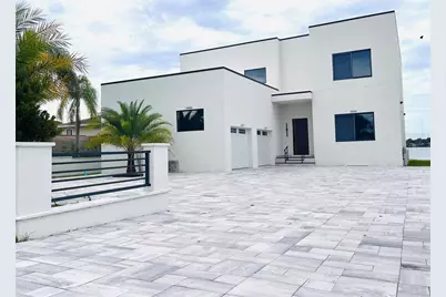 2115 N Halifax Avenue, Daytona Beach, FL 32118 - Photo 1