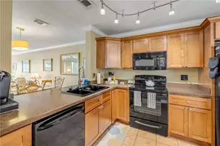 636 Maple Oak Cir, Altamonte Springs, FL 32701 - Photo 8