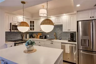 1212 Benjamin Franklin Dr, Sarasota, FL 34236 - Photo 16