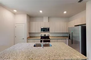 827 Parrotfish Street SW, Palm Bay, FL 32908 - Photo 6