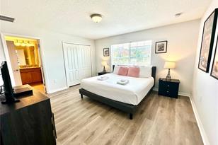 8927 Bismarck Palm Rd, Kissimmee, FL 34747-1547