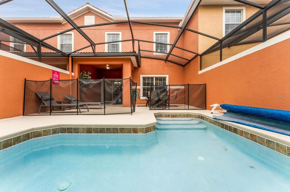 8927 Bismarck Palm Rd, Kissimmee FL 34747-1547 exterior