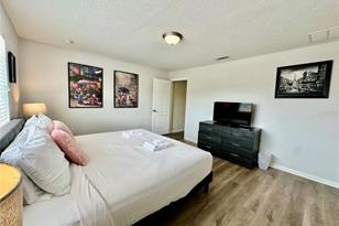 8927 Bismarck Palm Rd, Kissimmee FL  34747-1547 exterior