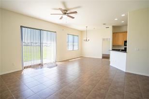 445 Cinnamon Dr, Kissimmee, FL 34759