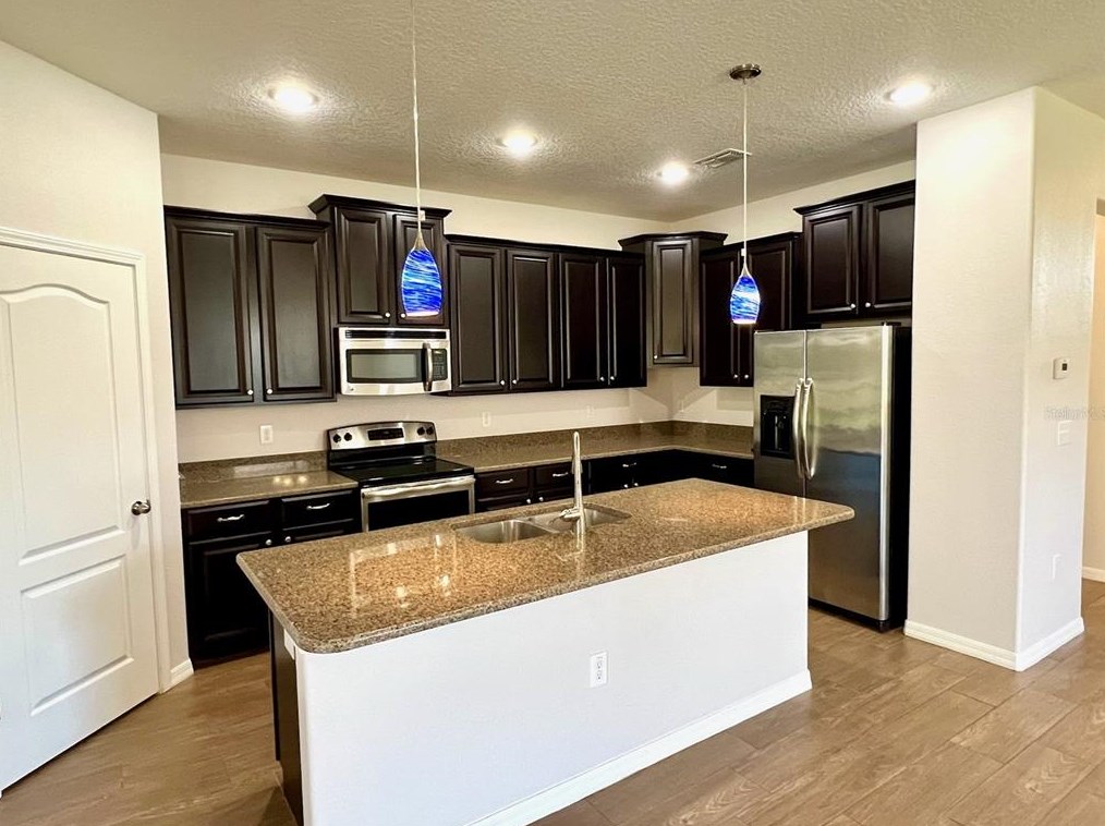 2268 Grantham Ave, Davenport, FL 33837-1728
