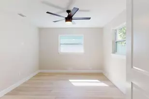 5022 10th Ave N, Saint Petersburg, FL 33710 - Photo 14