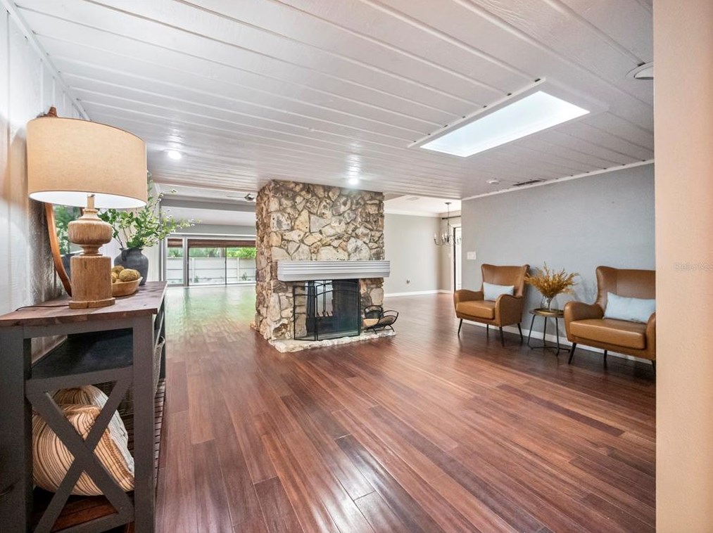 110 Hidden Oak Dr, Longwood, FL 32779