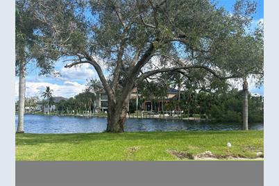 143 Creek Drive SE, Port Charlotte, FL 33952 - Photo 18