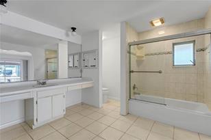 2351 Woodcrest Dr, Winter Park, FL 32792-5420