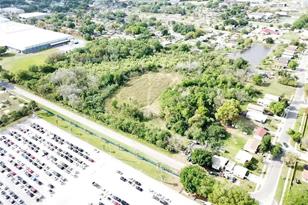1211 E Maple St, Winter Garden, FL 34787 - Photo 1