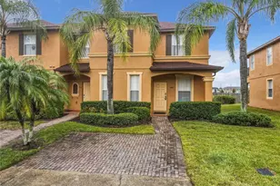 702 Calabria Ave, Davenport, FL 33897 - Photo 1