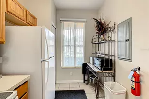 702 Calabria Ave, Davenport, FL 33897 - Photo 6