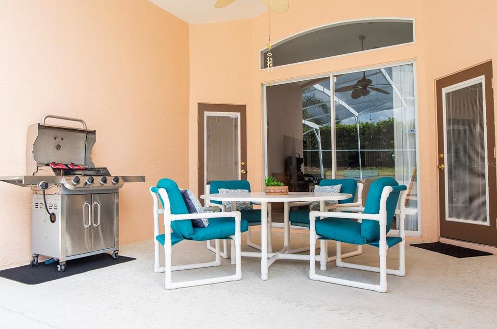 172 Fox Loop, Davenport FL  33837-3821 exterior