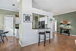 208 Wimbledon Cir - Photo 16