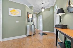 208 Wimbledon Cir - Photo 4