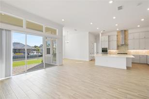 988 Signet Dr - Photo 4