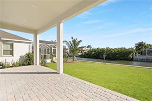 988 Signet Dr - Photo 14