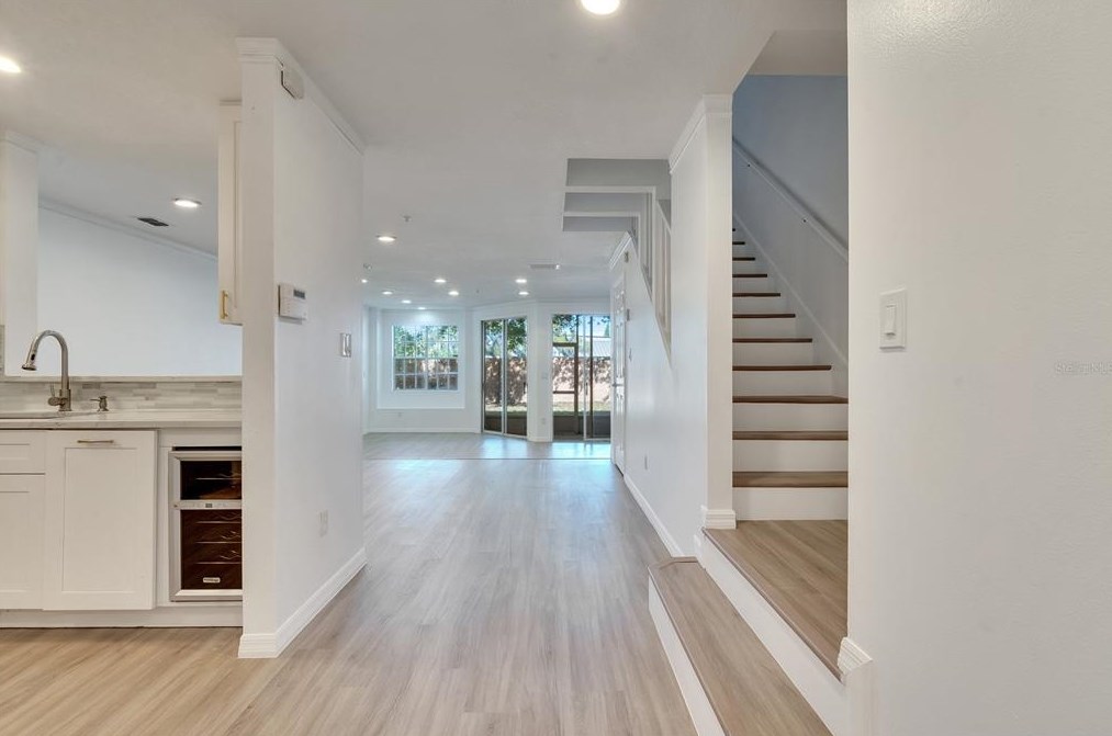 671 Post Oak Cir #111, Altamonte Springs, FL 32701