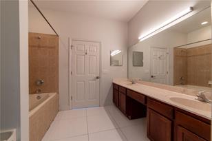 10224 Vickers Ridge Dr - Photo 10