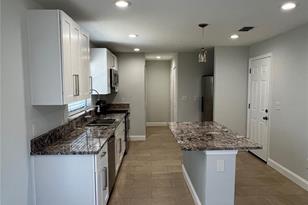 1301 Bailey Ave - Photo 4