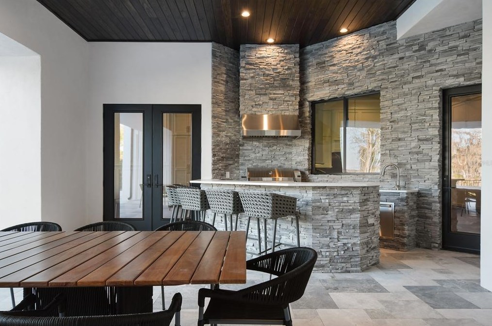 570 Manor Rd, Maitland FL  32751-5760 exterior