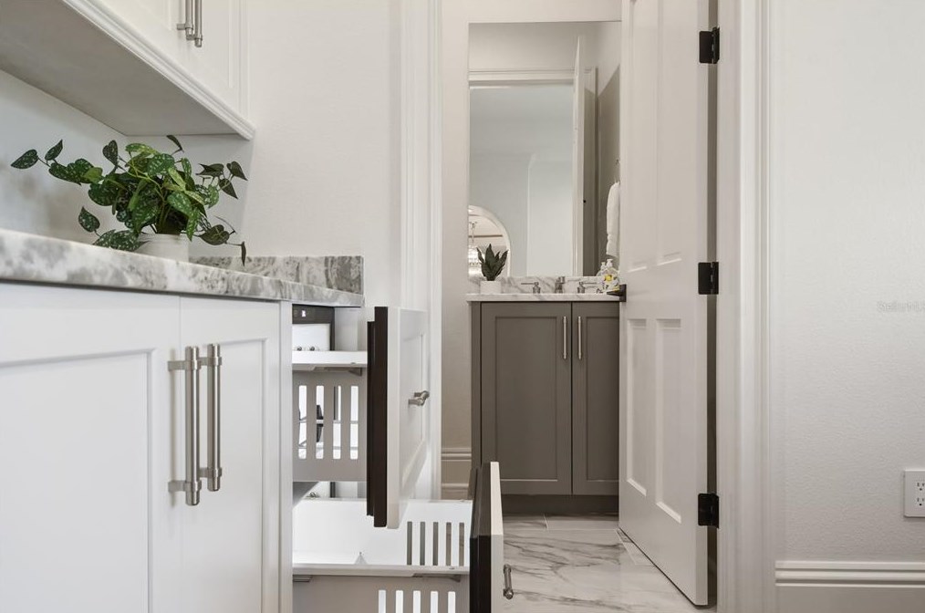 570 Manor Rd, Maitland FL  32751-5760 exterior