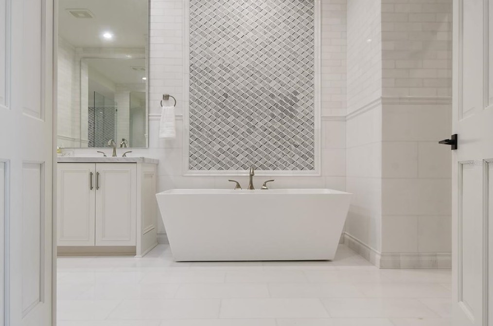 570 Manor Rd, Maitland FL  32751-5760 exterior