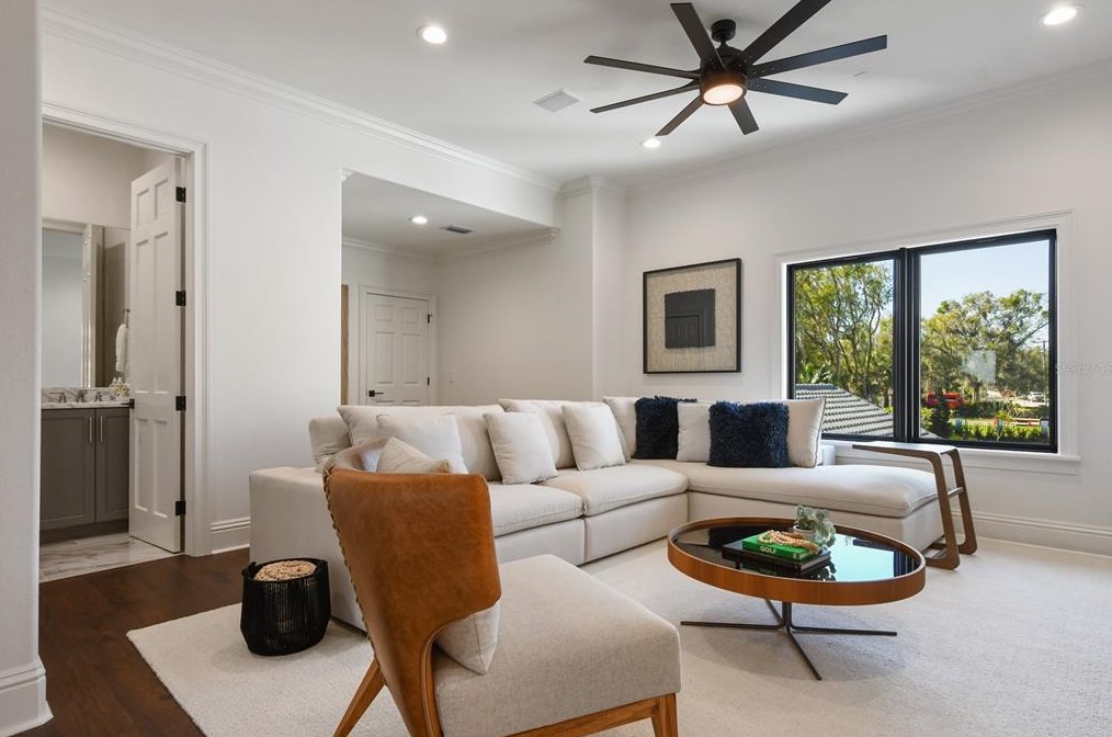 570 Manor Rd, Maitland FL  32751-5760 exterior