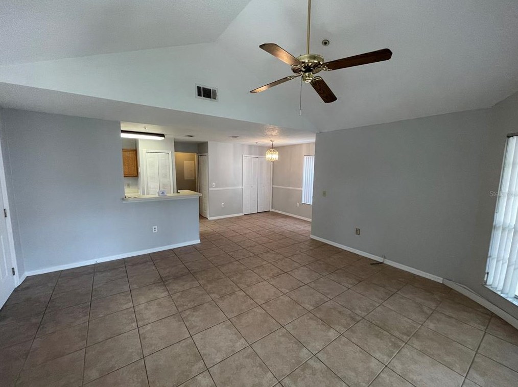 696 Youngstown Pkwy, Altamonte Springs FL  32714-4532 exterior