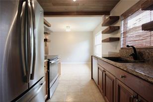1512 Florinda Dr - Photo 16