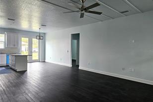 1749 Arline St - Photo 4