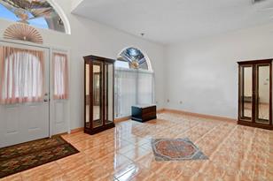 851 Mendoza Dr - Photo 4