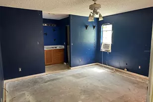 3009 SW Elizabeth St, West Melbourne, FL 32904 - Photo 4