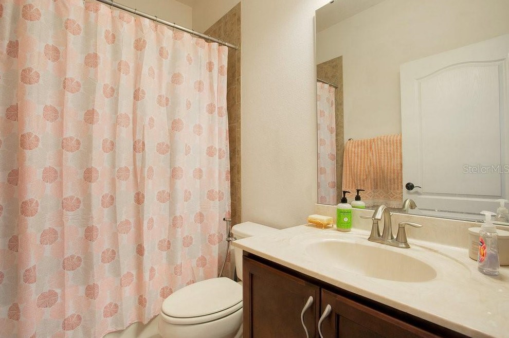 2327 Sebago Dr, Lakeland FL 33805-8005 exterior