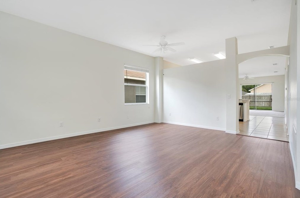 34410 Smart Dr, Zephyrhills, FL 33541-9615