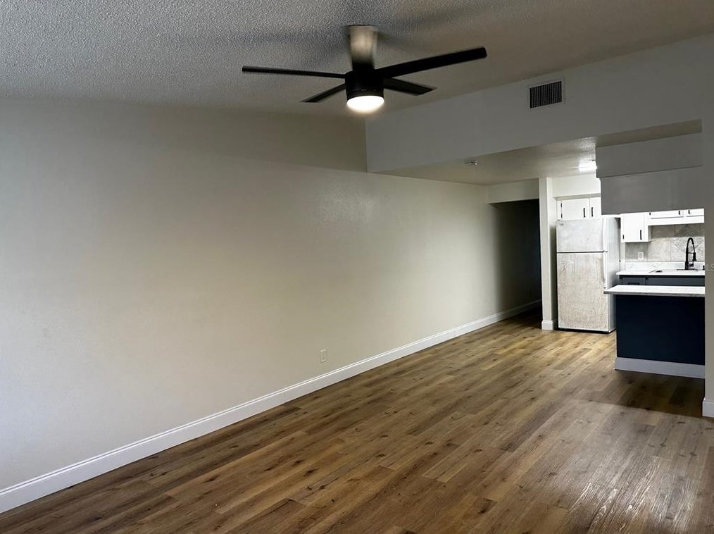 500 N Center St #3, Eustis, FL 32726