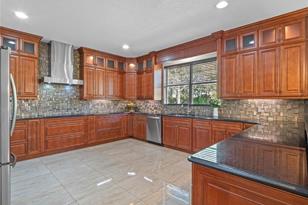 10233 Malpas Point - Photo 4