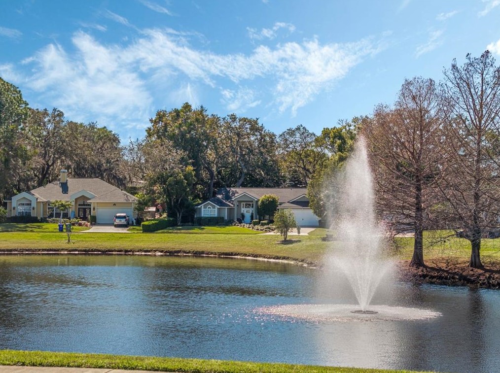 110 Oak View Cir, Lake Mary FL  32746-4201 exterior