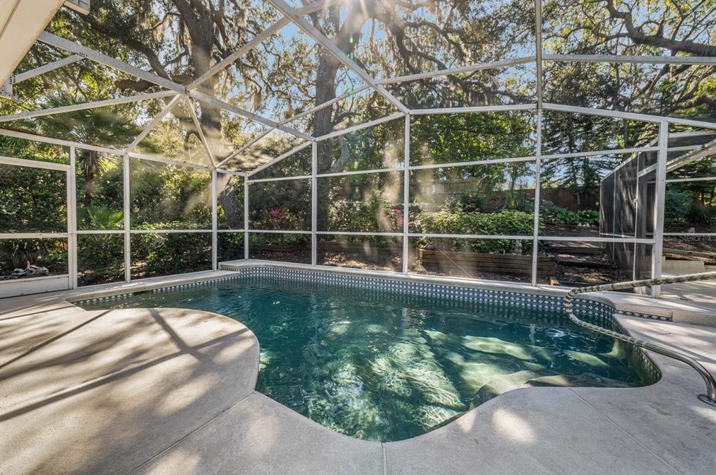 110 Oak View Cir, Lake Mary FL  32746-4201 exterior