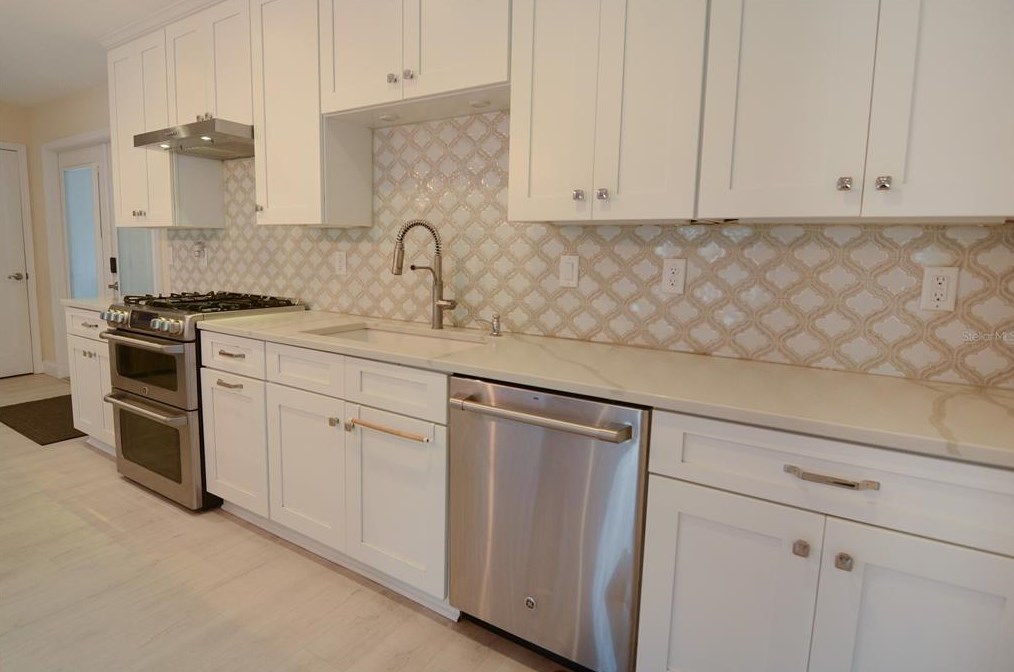 2361 Dartmouth Rd, Deland FL  32724-8406 exterior