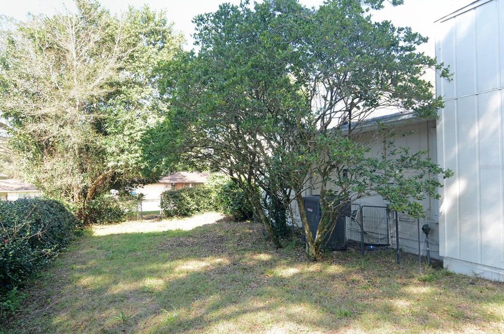 2361 Dartmouth Rd, Deland FL  32724-8406 exterior