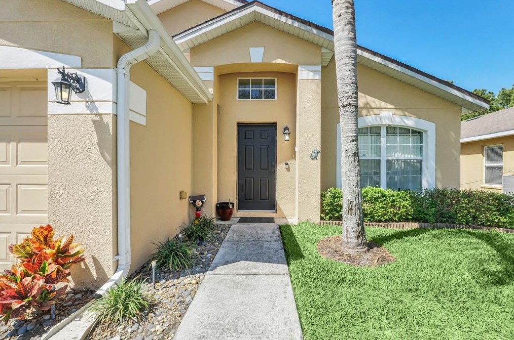 269 Sandy Ridge Dr, Davenport, FL 33896-3021