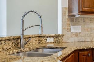 524 Legacy Park Dr - Photo 12