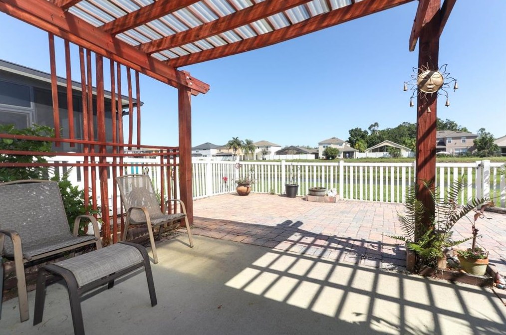 4927 Adair Oak Dr, Orlando FL 32829-8224 exterior