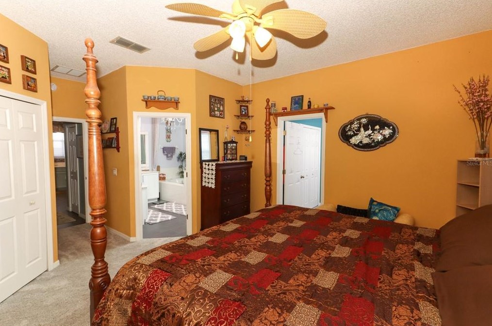 4927 Adair Oak Dr, Orlando FL 32829-8224 exterior