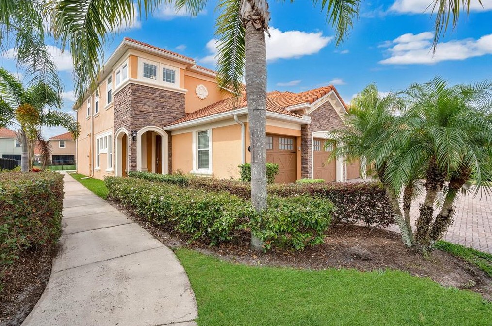 9029 Della Scala Cir, Orlando, FL 32836-5404