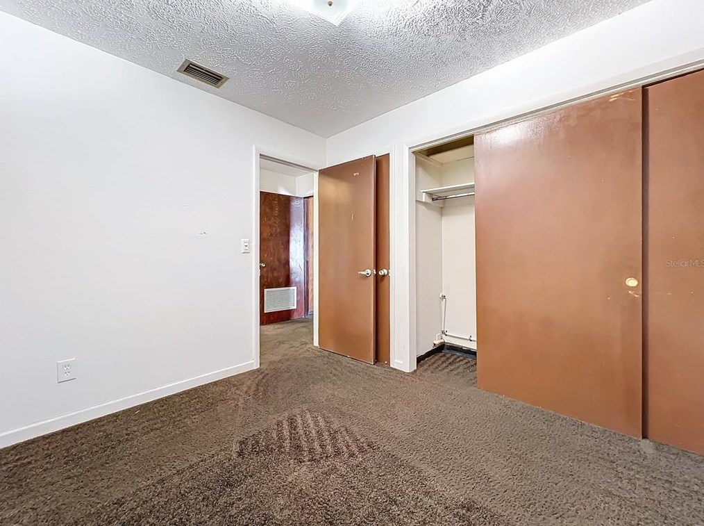 1220 Helen St, Apopka FL  32703-6813 exterior