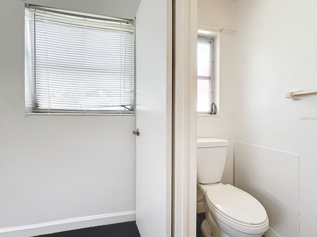 1220 Helen St, Apopka FL  32703-6813 exterior