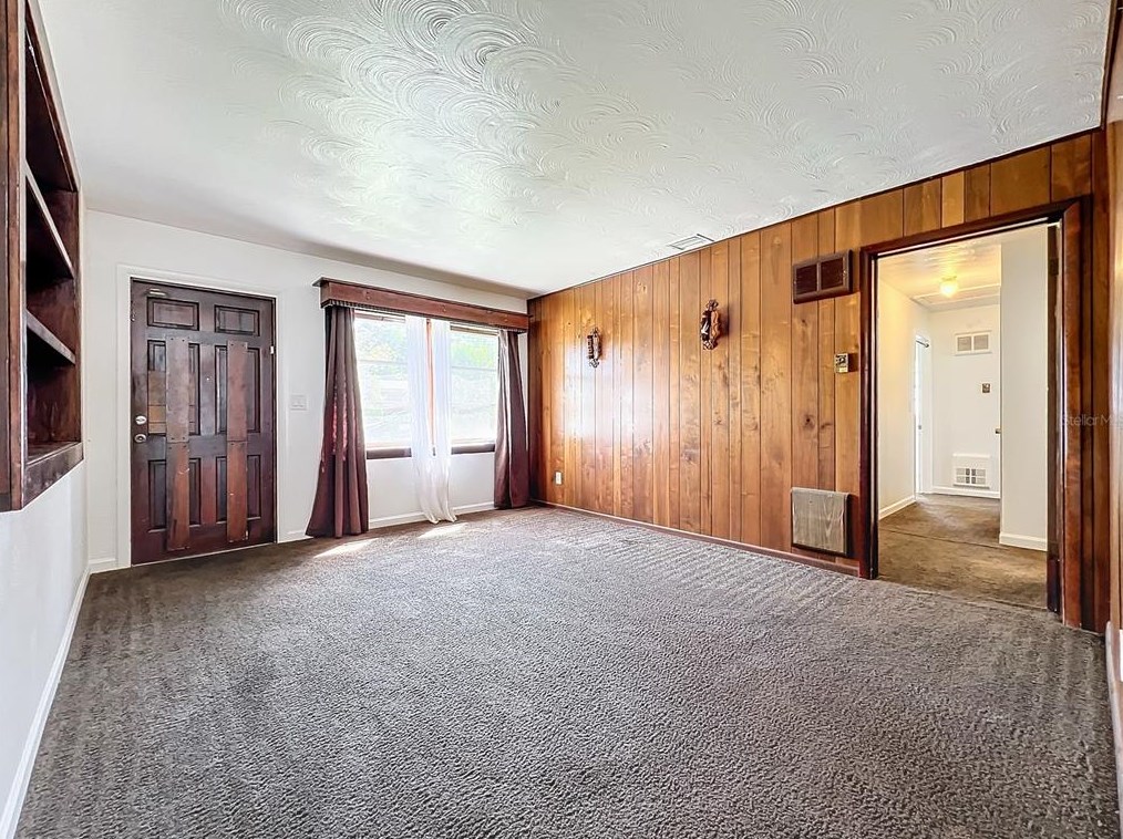 1220 Helen St, Apopka FL  32703-6813 exterior