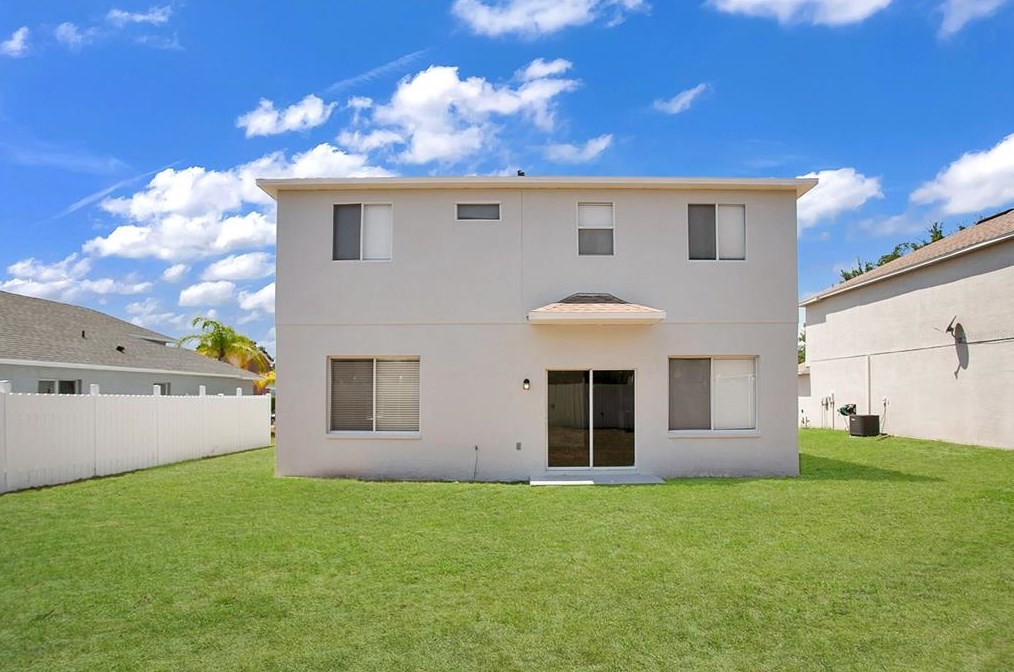 12716 Longcrest Dr, Riverview FL 33579-4001 exterior